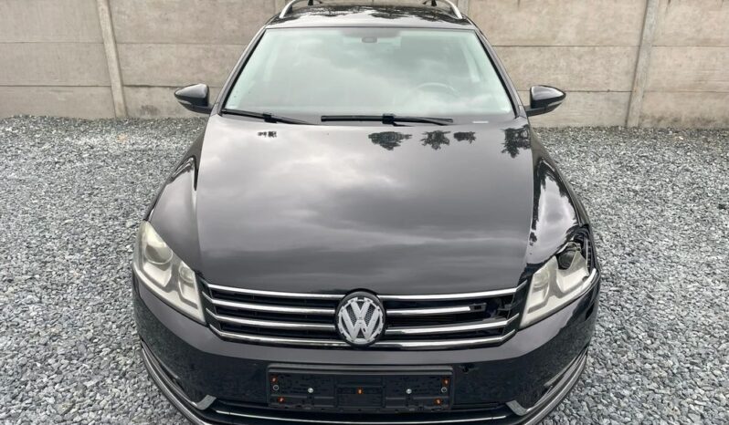 Volkswagen Passat 2.0tdi Xenon Navi DSG Tempomat Hak Grzane Fotele 2xKlima Highline