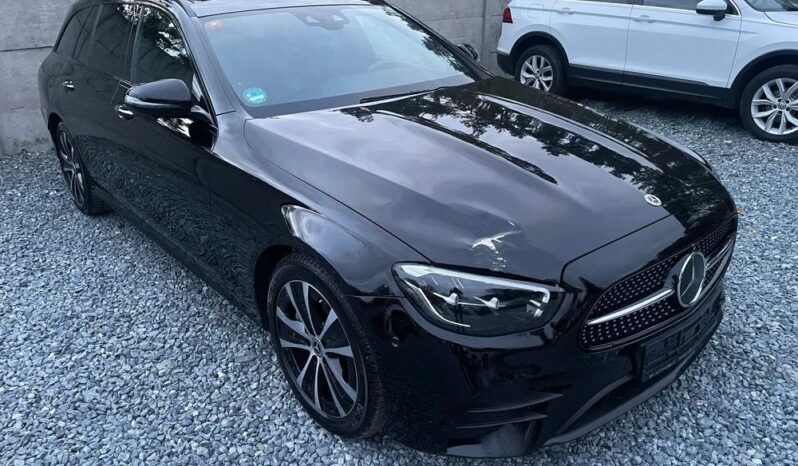 Mercedes-Benz Klasa E full