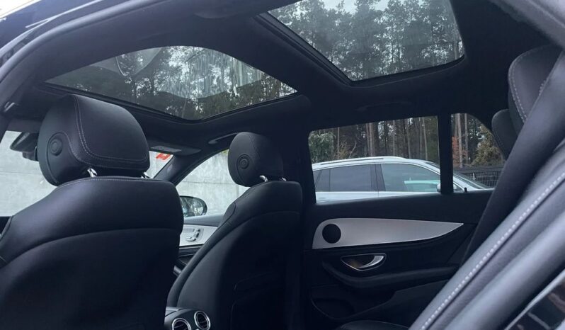Mercedes-Benz Klasa E full