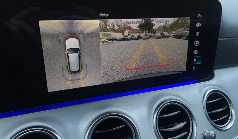 Mercedes-Benz Klasa E full