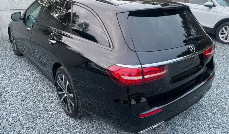 Mercedes-Benz Klasa E full