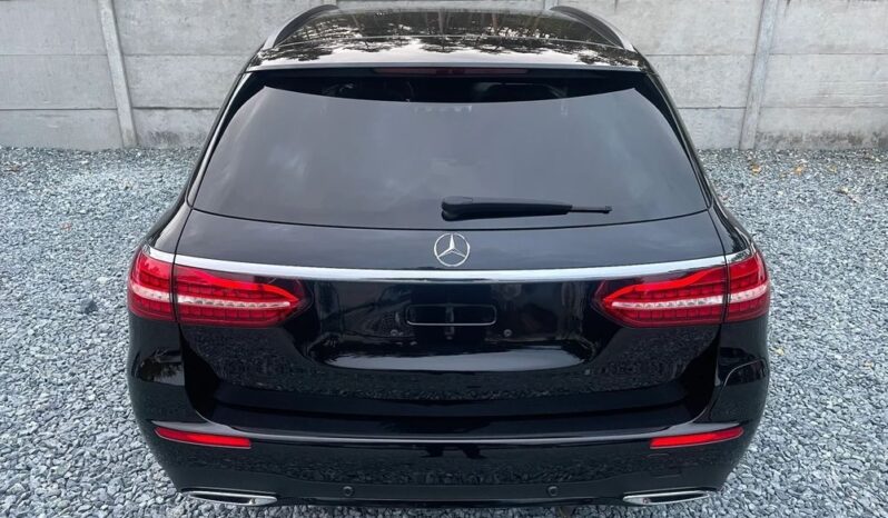 Mercedes-Benz Klasa E full