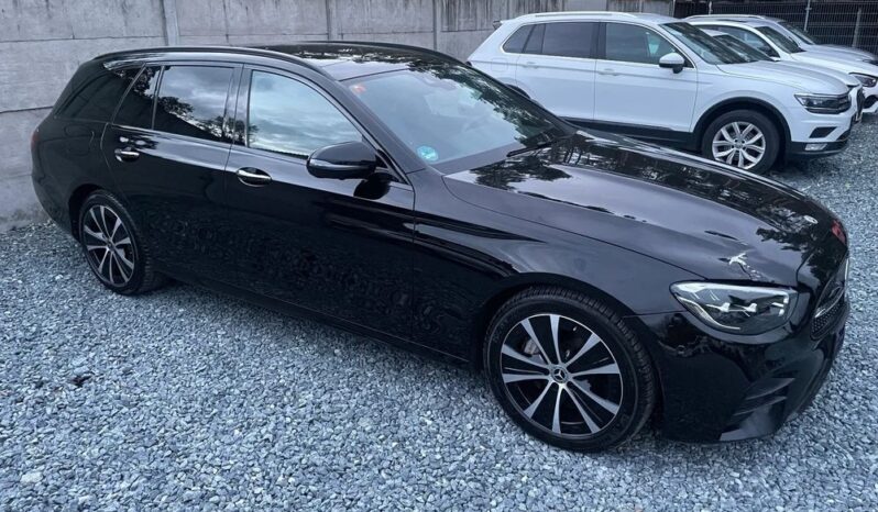 Mercedes-Benz Klasa E full