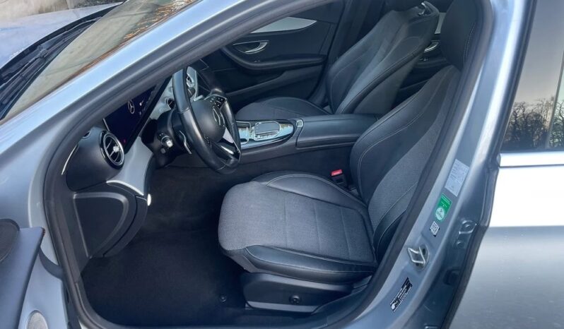 Mercedes-Benz Klasa E213 4Matic 300de full