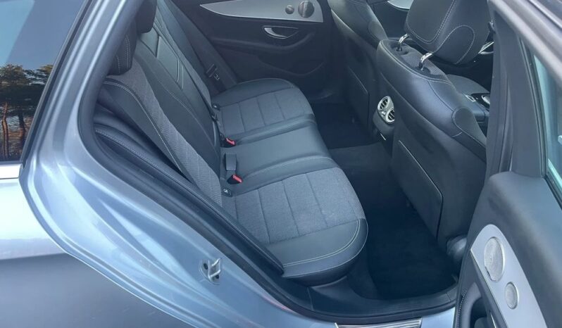 Mercedes-Benz Klasa E213 4Matic 300de full