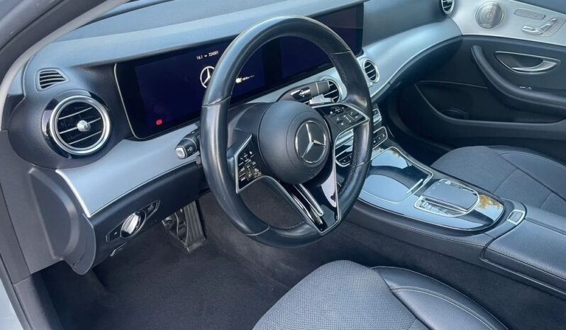 Mercedes-Benz Klasa E213 4Matic 300de full