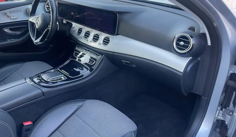 Mercedes-Benz Klasa E213 4Matic 300de full