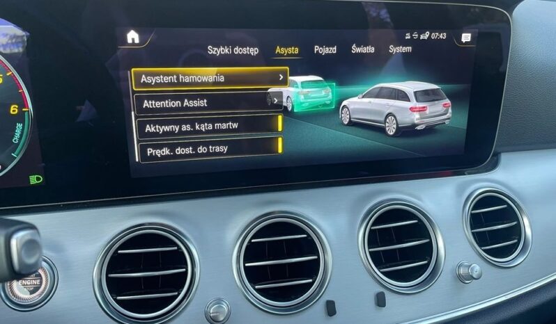 Mercedes-Benz Klasa E213 4Matic 300de full