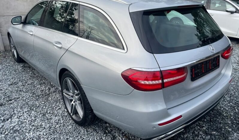 Mercedes-Benz Klasa E 220 d 9G-TRONIC Avantgarde full