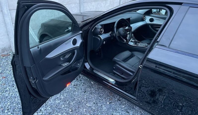 Mercedes-Benz Klasa E300de full