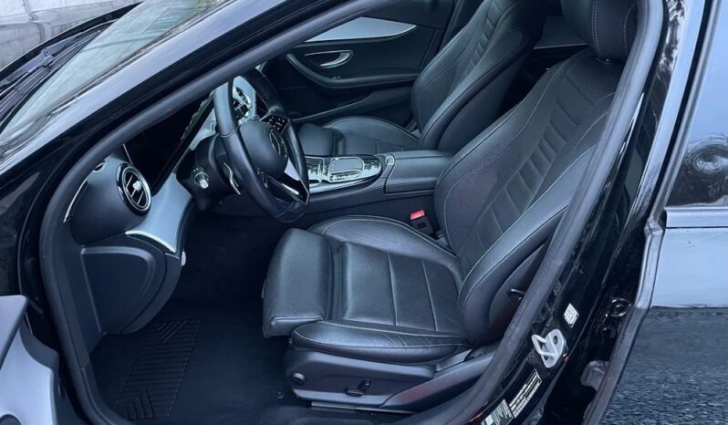 Mercedes-Benz Klasa E300de full