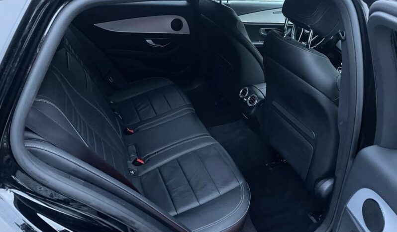 Mercedes-Benz Klasa E300de full