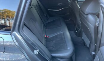 BMW Seria 3 320d Edition M Sport Shadow full