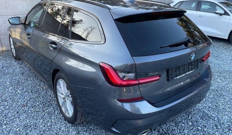 BMW Seria 3 320d Edition M Sport Shadow full