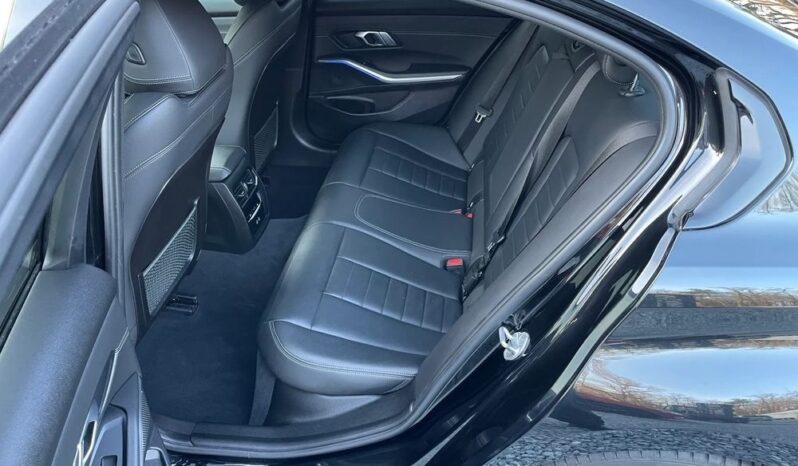 BMW Seria 3 320d xDrive M Sport Shadow full