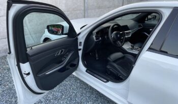 BMW Seria 3 320d Edition M Sport Shadow full