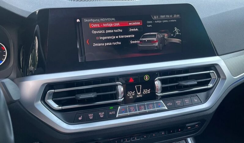 BMW Seria 3 320d Edition M Sport Shadow full