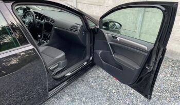 Volkswagen Golf full