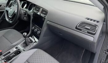 Volkswagen Golf full