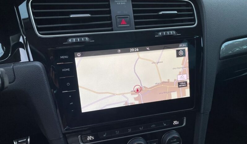 Volkswagen Golf full