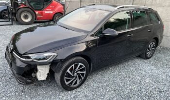 Volkswagen Golf full