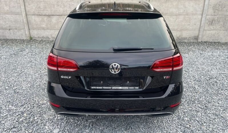 Volkswagen Golf full