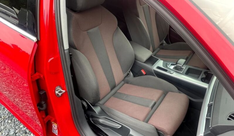 Audi A4 Avant full