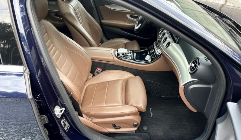 Mercedes-Benz Klasa E 220 d 4Matic 9G-TRONIC Avantgarde full