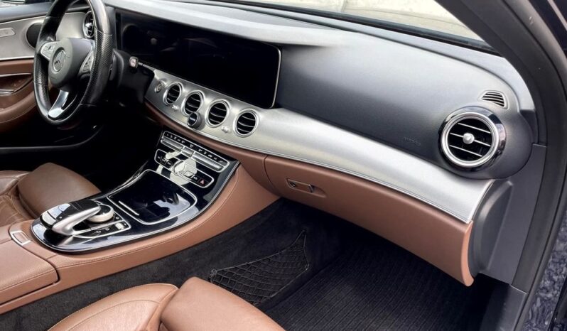 Mercedes-Benz Klasa E 220 d 4Matic 9G-TRONIC Avantgarde full