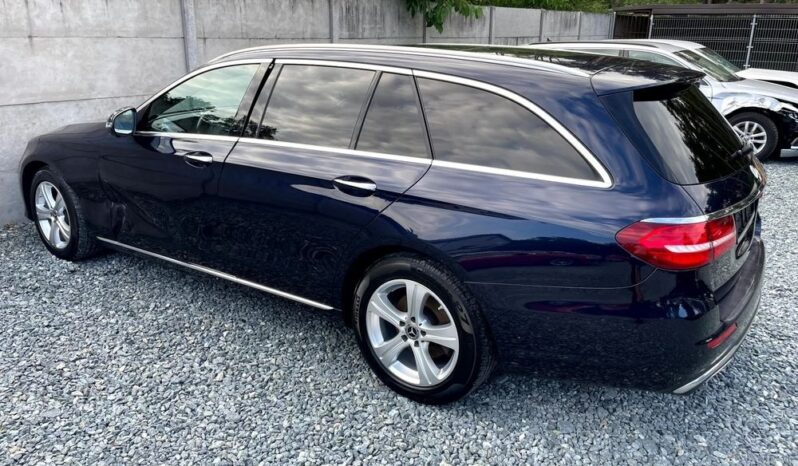 Mercedes-Benz Klasa E 220 d 4Matic 9G-TRONIC Avantgarde full