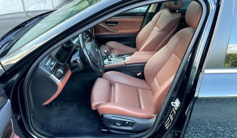 BMW Seria 5 520d xDrive full
