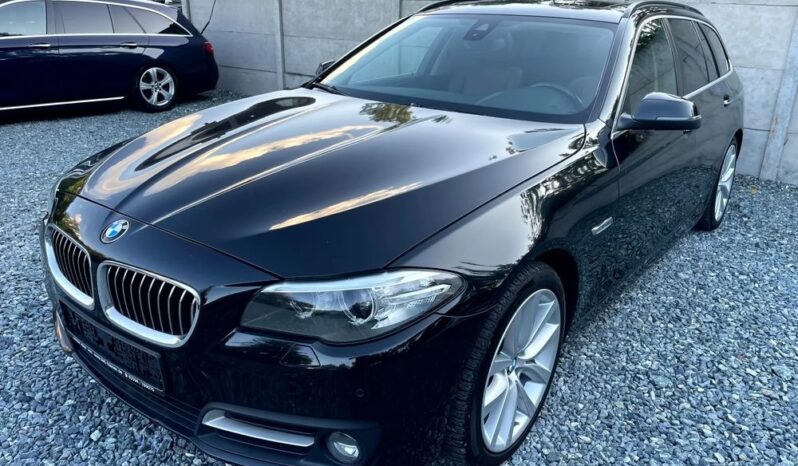 BMW Seria 5 520d xDrive full