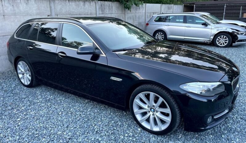 BMW Seria 5 520d xDrive full