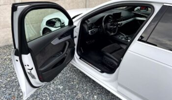 Audi A4 Avant 40 TDI quattro S tronic S line full