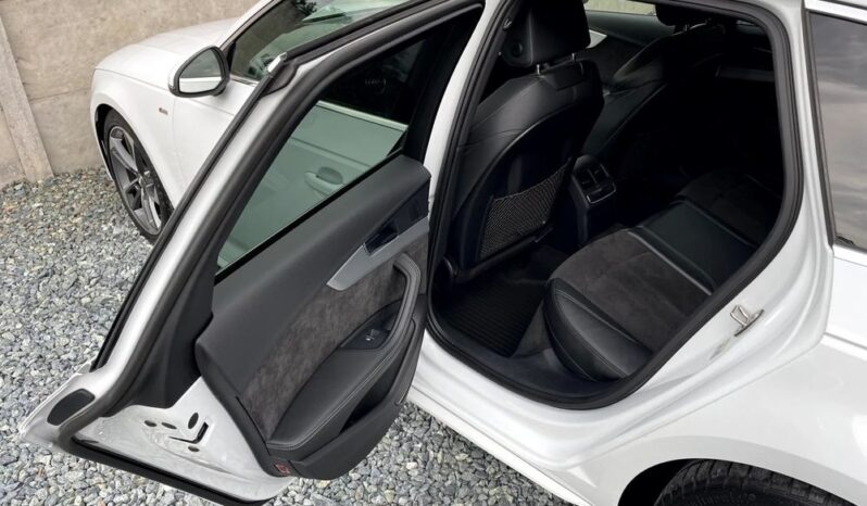Audi A4 Avant 40 TDI quattro S tronic S line full