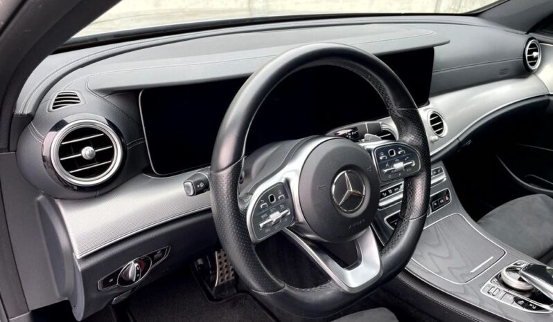 Mercedes-Benz Klasa E300de full
