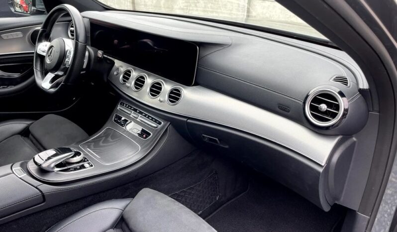 Mercedes-Benz Klasa E300de full