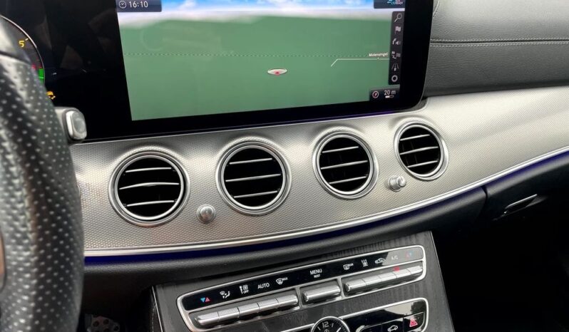 Mercedes-Benz Klasa E300de full