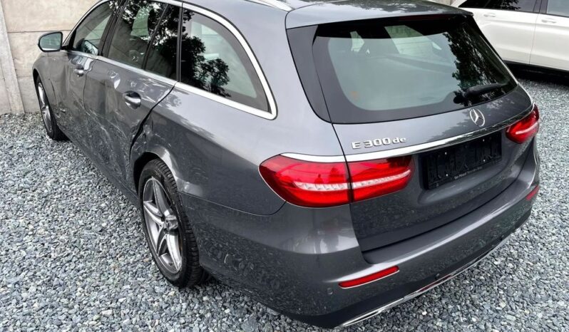 Mercedes-Benz Klasa E300de full