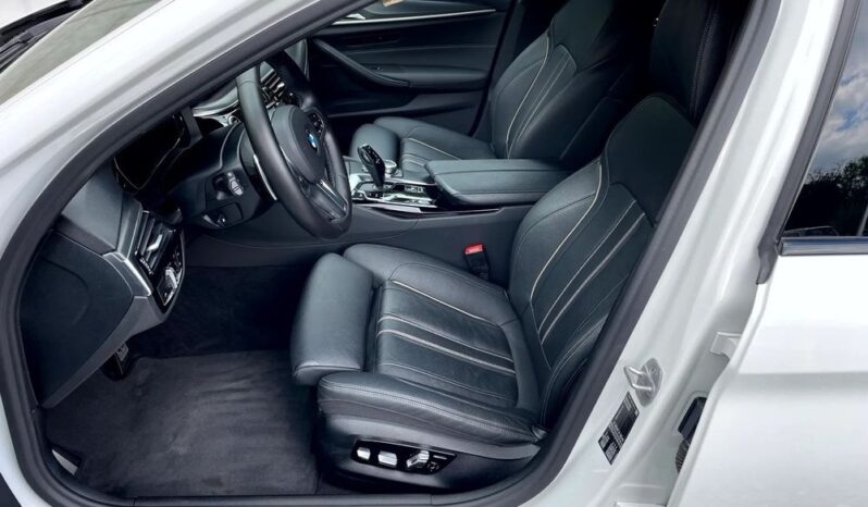 BMW Seria 5 520i M Sport Edition full