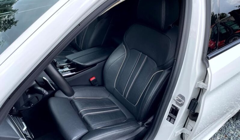 BMW Seria 5 520i M Sport Edition full