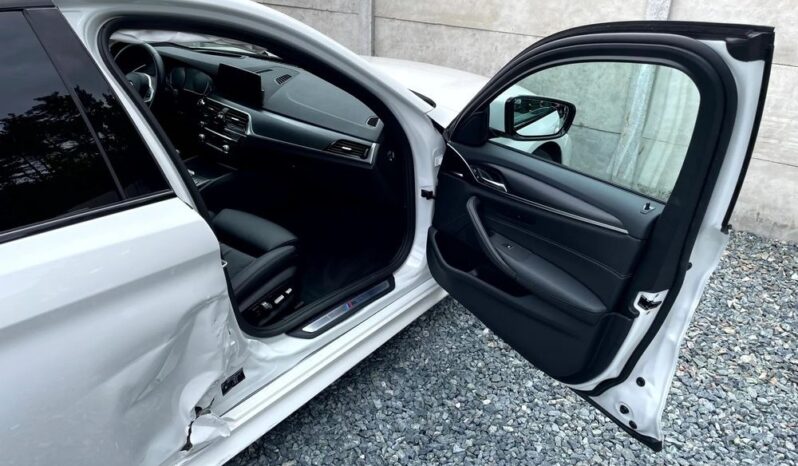 BMW Seria 5 520i M Sport Edition full