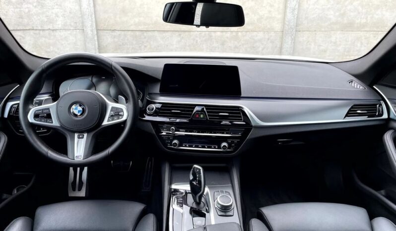 BMW Seria 5 520i M Sport Edition full