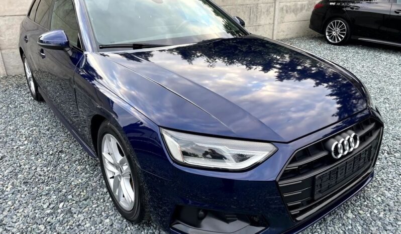 Audi A4 Avant full