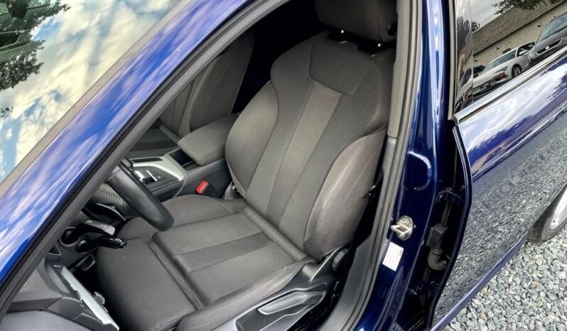 Audi A4 Avant full