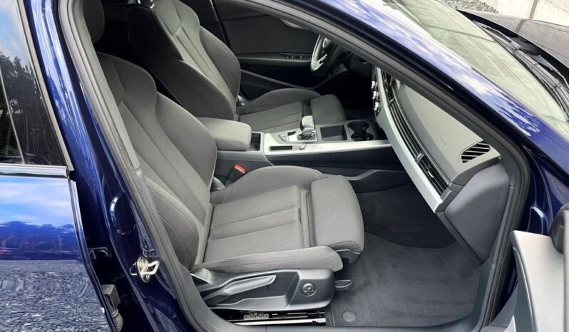 Audi A4 Avant full