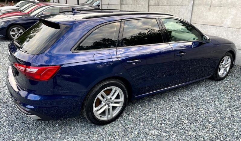 Audi A4 Avant full