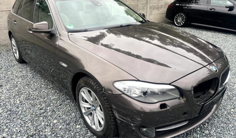 BMW Seria 5 520d Sport-Aut full