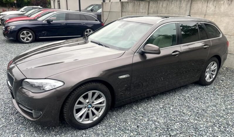BMW Seria 5 520d Sport-Aut full