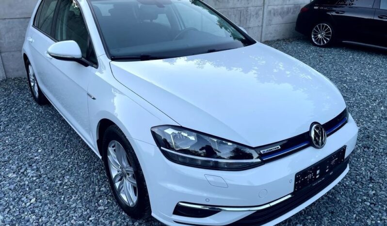 Volkswagen Golf full